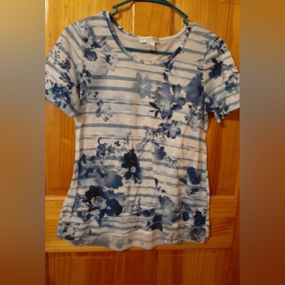 Christopher & Banks floral with stripes and see through at the bottom of shirt - Picture 1 of 7
